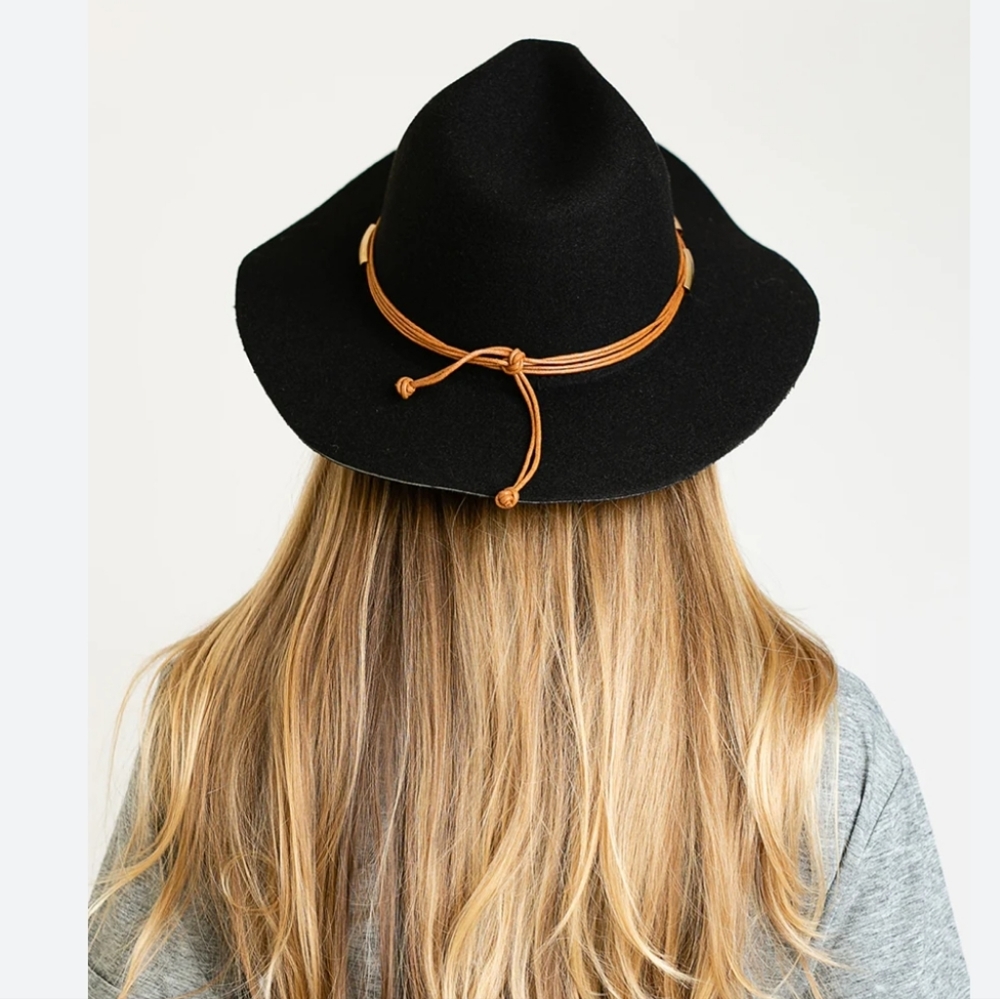 Joyfolie Peggy Lee Hat in Black